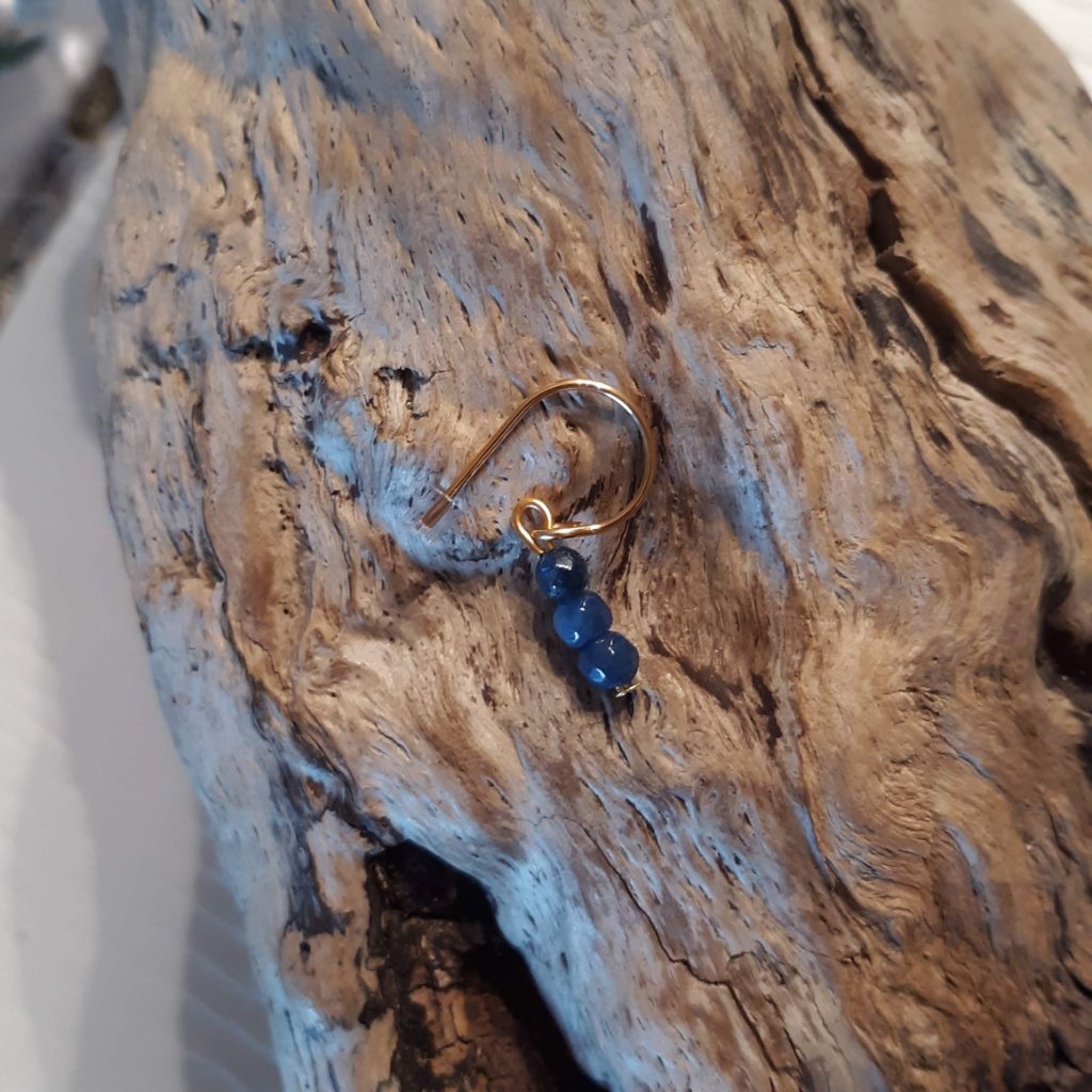 Gold Sapphire Beaded Belly Ring Dangle